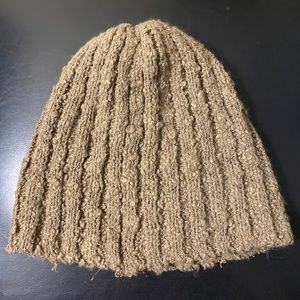 🍎 3/$6 or $4 each 🍎 Taupe, knotty yarn beanie
